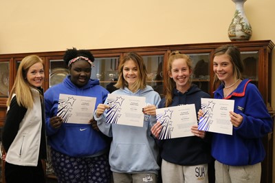  Saint Ursula Academy Honors Students with “Go Beyond” Award